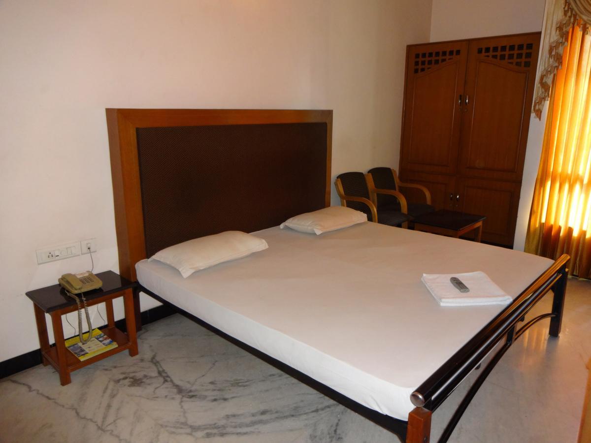 Hotel Grand Palace Coimbatore Dış mekan fotoğraf